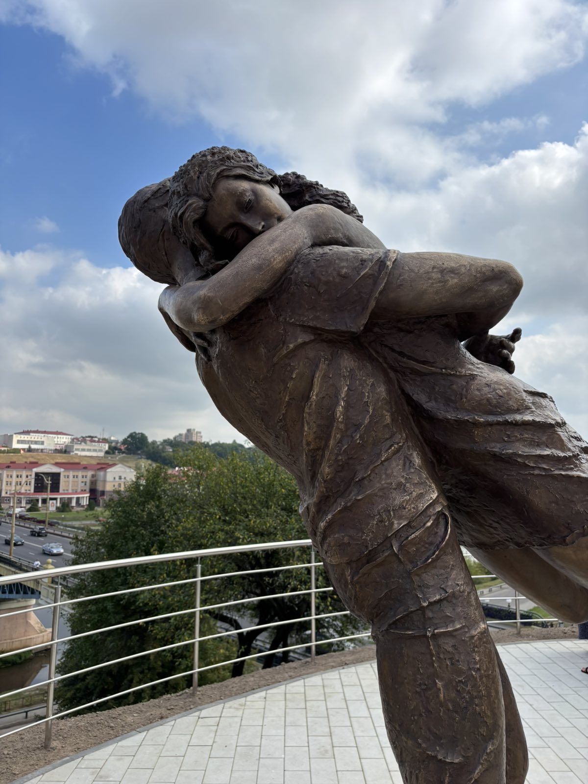 Монументально-декоративная композиция «Встреча»